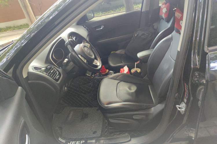Used Jeep Compass 2020 220T Automatic Elite Edition Left Front Seat