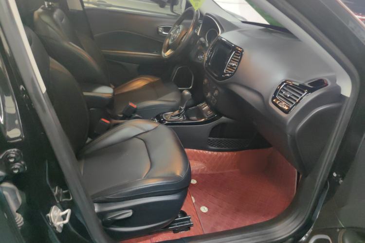 Used Jeep Compass 2020 220T Automatic Elite Edition Left Front Seat