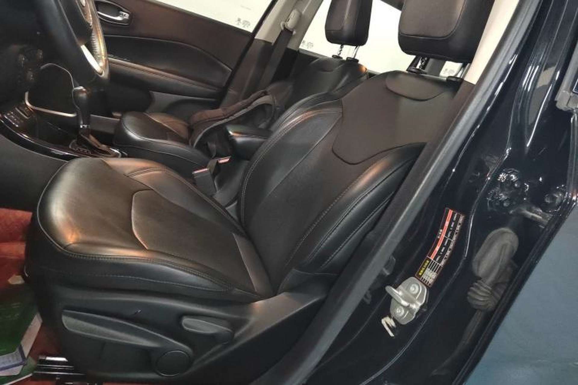 Used Jeep Compass 2020 220T Automatic Elite Edition Left Front Seat