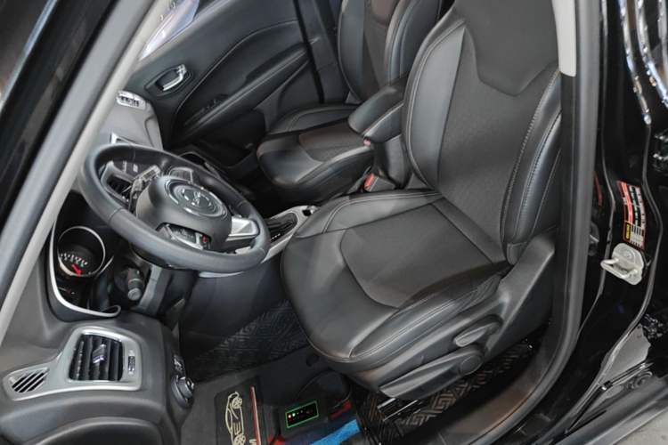 Used Jeep Compass 2020 220T Automatic Leading Edition Left Front Seat