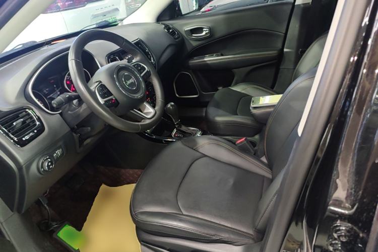 Used Jeep Compass 2020 220T Automatic Elite Edition Left Front Seat