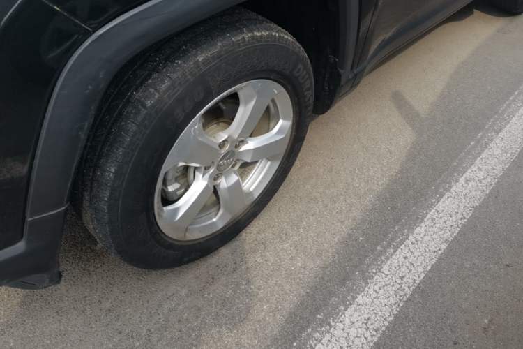 Used Jeep Compass 2020 220T Automatic Leading Edition Left Front Wheel Hub