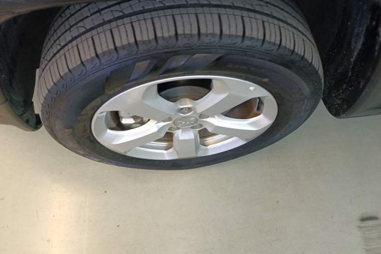 Used Jeep Compass 2020 220T Automatic Elite Edition Left Front Wheel Hub