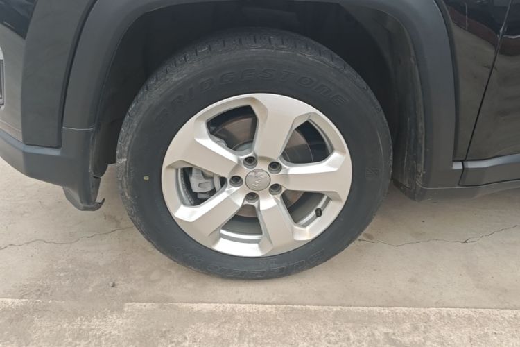 Used Jeep Compass 2020 220T Automatic Leading Edition Left Front Wheel Hub