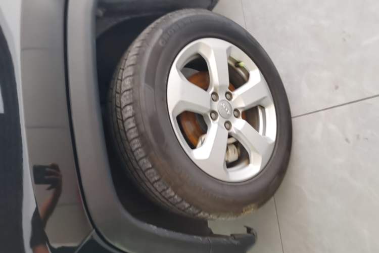 Used Jeep Compass 2020 220T Automatic Elite Edition Left Front Wheel Hub