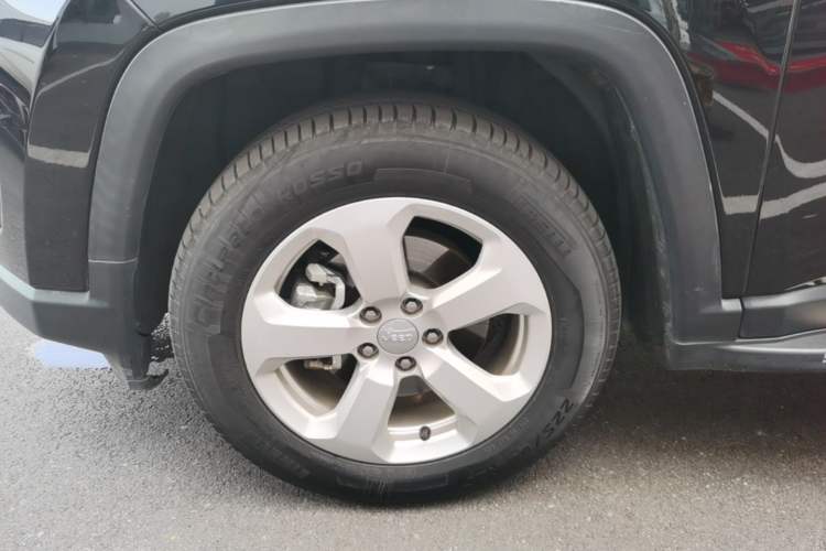 Used Jeep Compass 2020 220T Automatic Leading Edition Left Front Wheel Hub