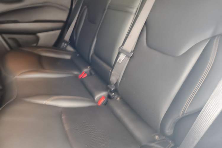 Used Jeep Compass 2020 220T Automatic Elite Edition Left Rear Seat