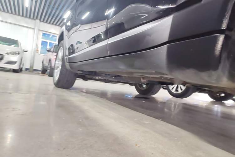Used Jeep Compass 2020 220T Automatic Leading Edition Left Side Sill