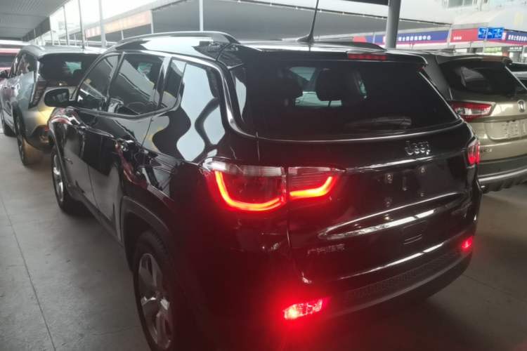 Used Jeep Compass 2020 220T Automatic Leading Edition Rear Left 45 Deg