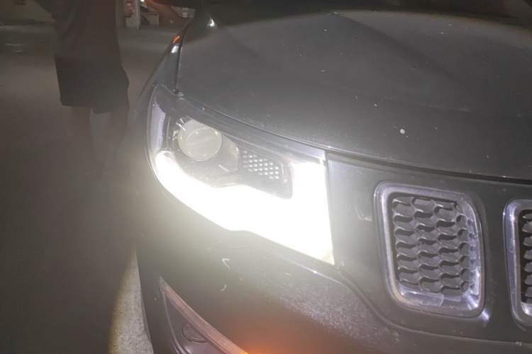 Used Jeep Compass 2020 220T Automatic Elite Edition Right Front Headlight