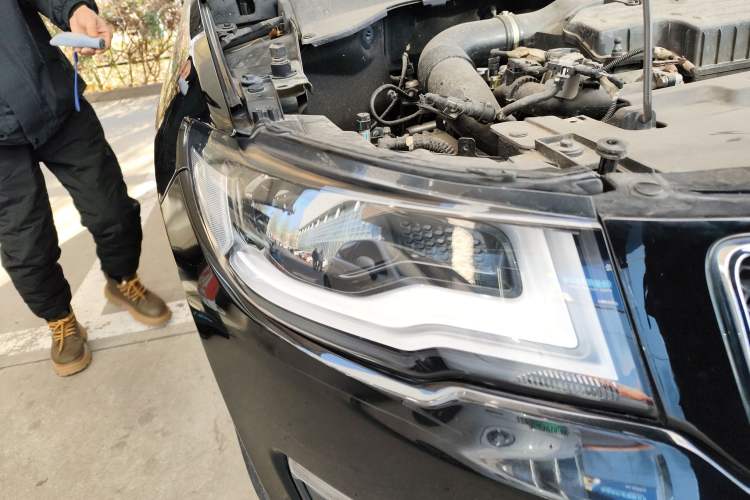 Used Jeep Compass 2020 220T Automatic Elite Edition Right Front Headlight