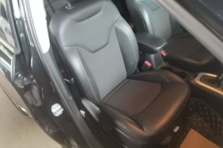 Used Jeep Compass 2020 220T Automatic Leading Edition Right Front Seat
