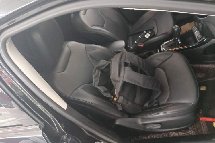 Used Jeep Compass 2020 220T Automatic Elite Edition Right Front Seat