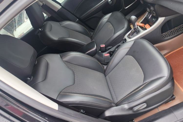 Used Jeep Compass 2020 220T Automatic Leading Edition Right Front Seat