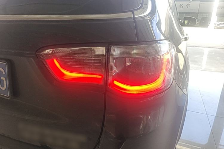 Used Jeep Compass 2020 220T Automatic Leading Edition Right Rear Taillight