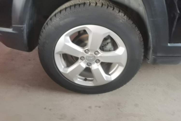 Used Jeep Compass 2020 220T Automatic Leading Edition Right Rear Wheel Hub