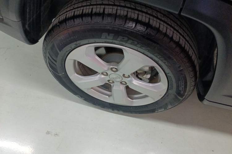 Used Jeep Compass 2020 220T Automatic Elite Edition Right Rear Wheel Hub