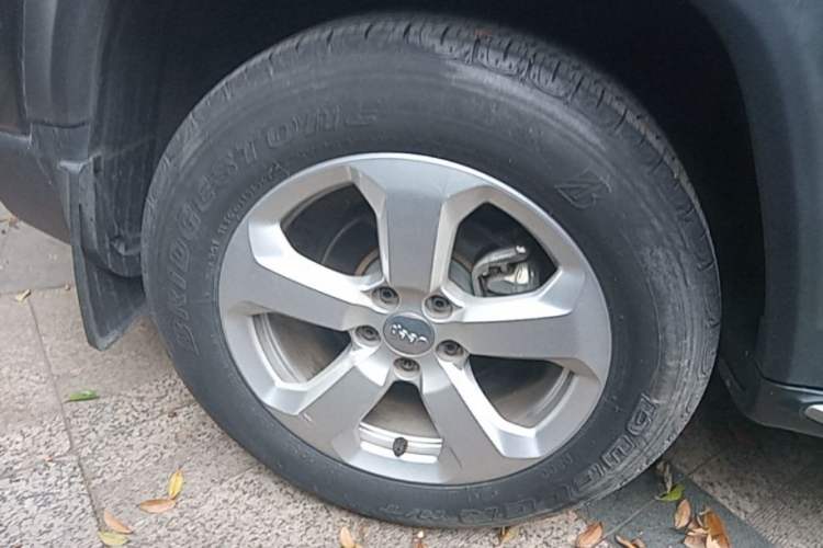 Used Jeep Compass 2020 220T Automatic Elite Edition Right Rear Wheel Hub