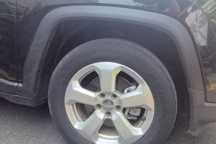 Used Jeep Compass 2020 220T Automatic Leading Edition Right Rear Wheel Hub