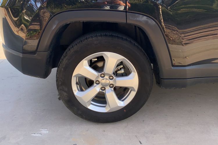 Used Jeep Compass 2020 220T Automatic Leading Edition Right Rear Wheel Hub
