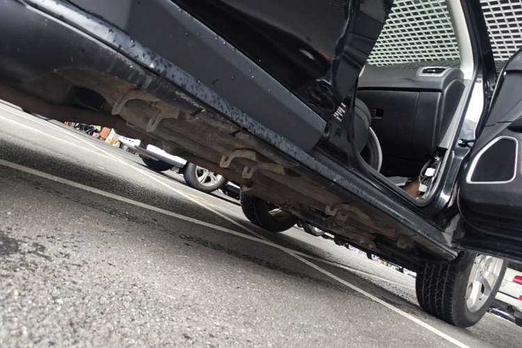 Used Jeep Compass 2020 220T Automatic Leading Edition Right Side Sill