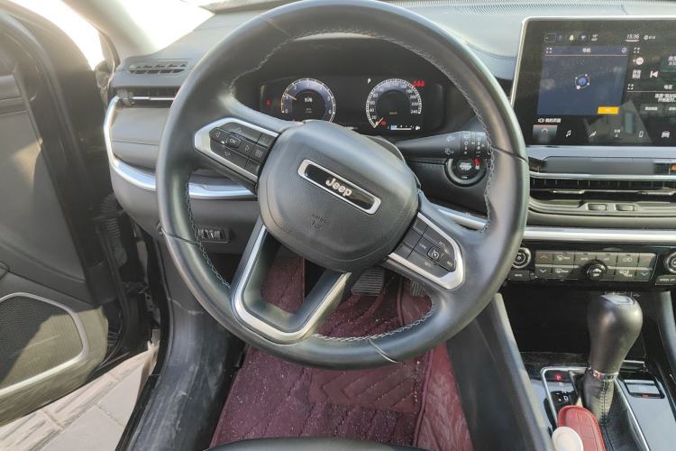 Used Jeep Compass 2020 220T Automatic Elite Edition Steering Wheel
