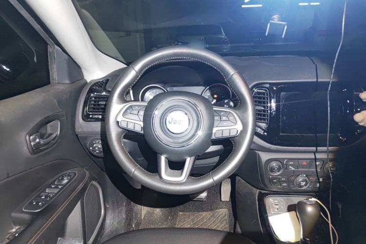 Used Jeep Compass 2020 220T Automatic Elite Edition Steering Wheel