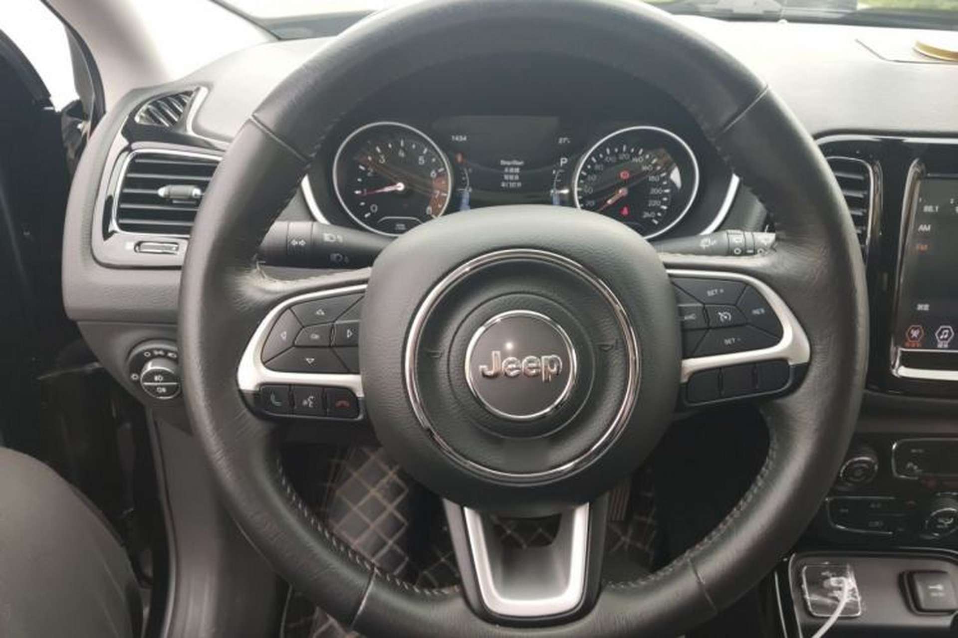 Used Jeep Compass 2020 220T Automatic Elite Edition Steering Wheel