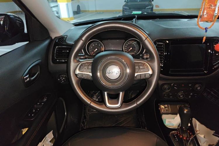 Used Jeep Compass 2020 220T Automatic Elite Edition Steering Wheel