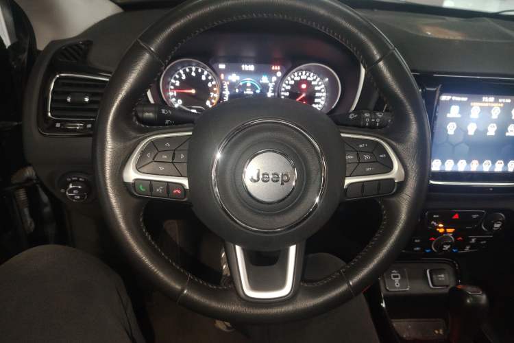 Used Jeep Compass 2020 220T Automatic Elite Edition Steering Wheel