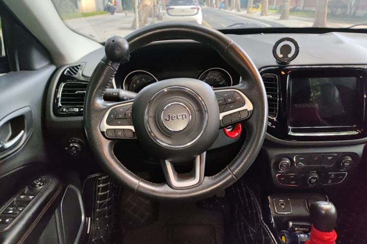 Used Jeep Compass 2020 220T Automatic Elite Edition Steering Wheel