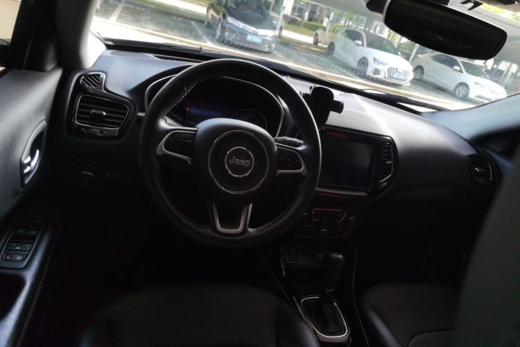 Used Jeep Compass 2020 220T Automatic Elite Edition Steering Wheel