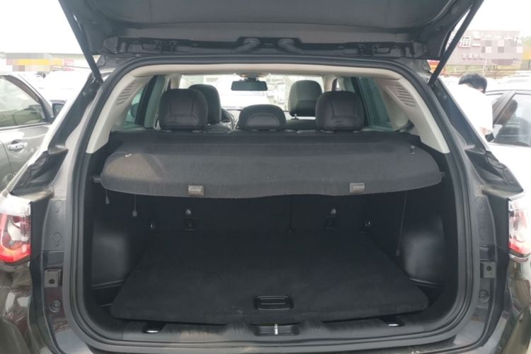 Used Jeep Compass 2020 220T Automatic Leading Edition Trunk