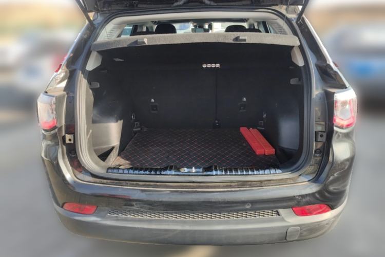 Used Jeep Compass 2020 220T Automatic Elite Edition Trunk