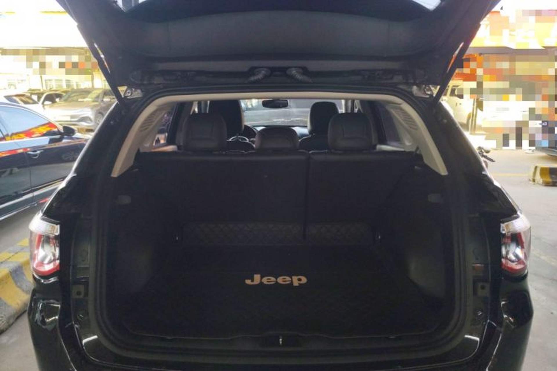 Used Jeep Compass 2020 220T Automatic Leading Edition Trunk
