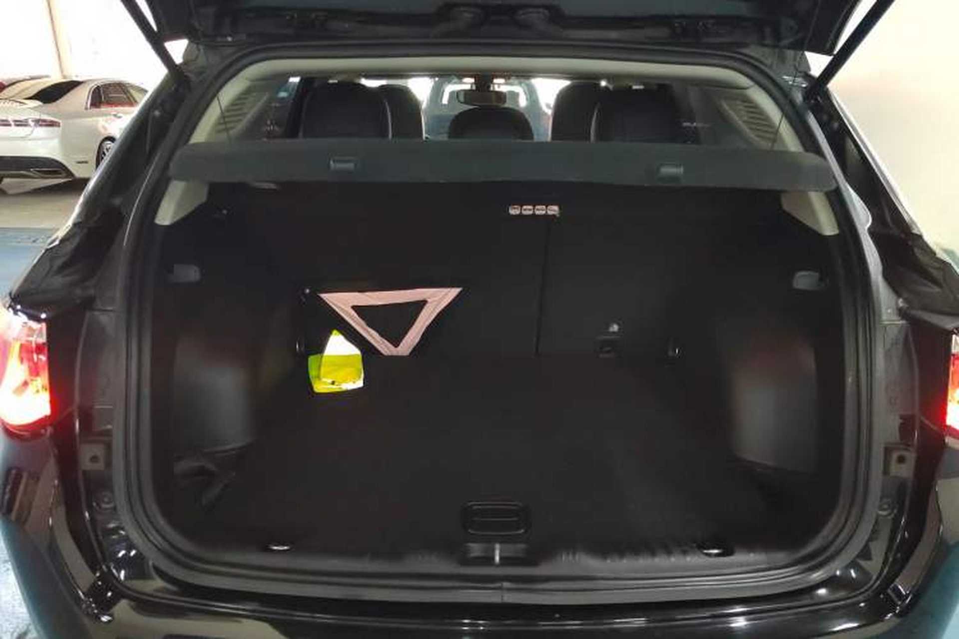 Used Jeep Compass 2020 220T Automatic Elite Edition Trunk