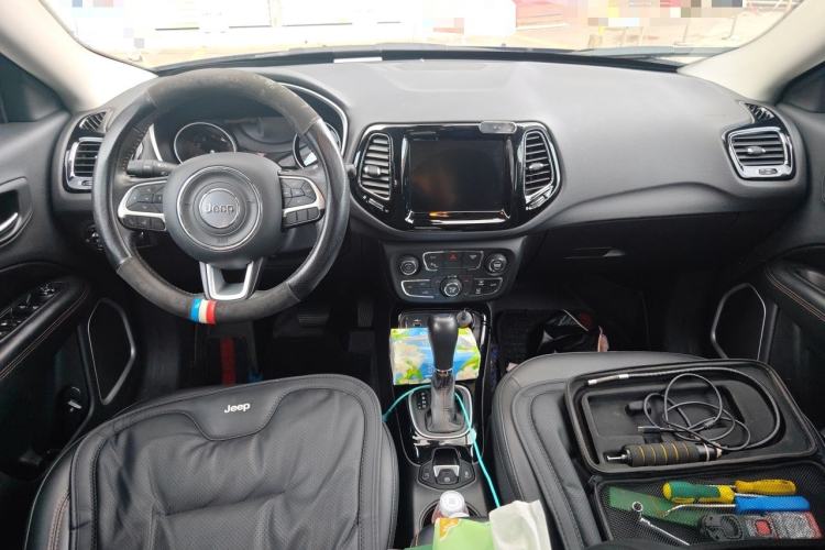 Used Jeep Compass 2020 220T Automatic Elite Edition Center Console