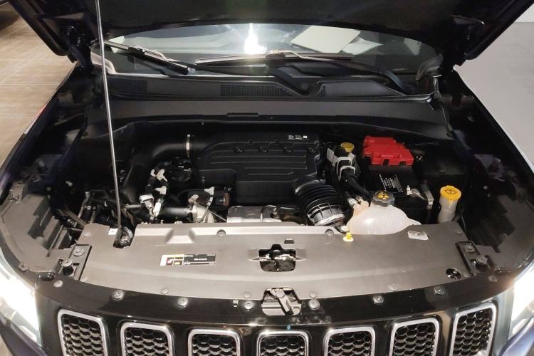 Used Jeep Compass 2020 220T Automatic Elite Edition Engine Bay