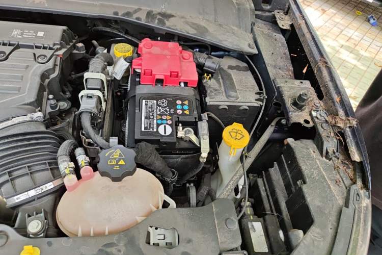 Used Jeep Compass 2020 220T Automatic Leading Edition Engine Bay Left
