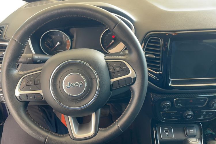 Used Jeep Compass 2020 220T Automatic Elite Edition Interior 3