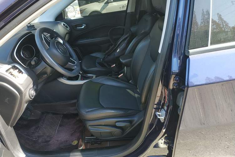 Used Jeep Compass 2020 220T Automatic Leading Edition Left Front Seat