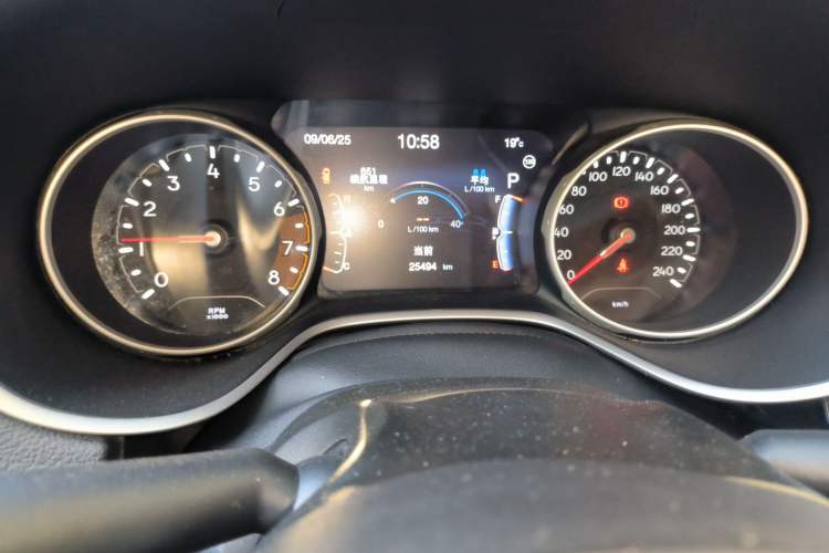 Used Jeep Compass 2020 220T Automatic Elite Edition Odometer Close Up