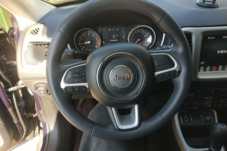 Used Jeep Compass 2020 220T Automatic Leading Edition Steering Wheel
