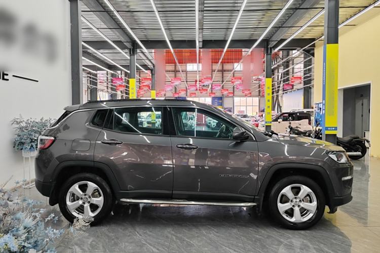Used Jeep Compass 2020 220T Automatic Leading Edition Exterior 3