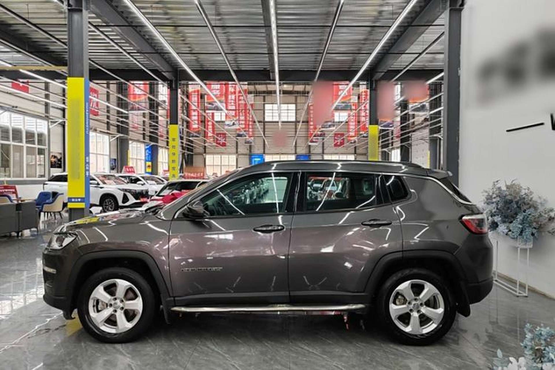 Used Jeep Compass 2020 220T Automatic Leading Edition Exterior 4