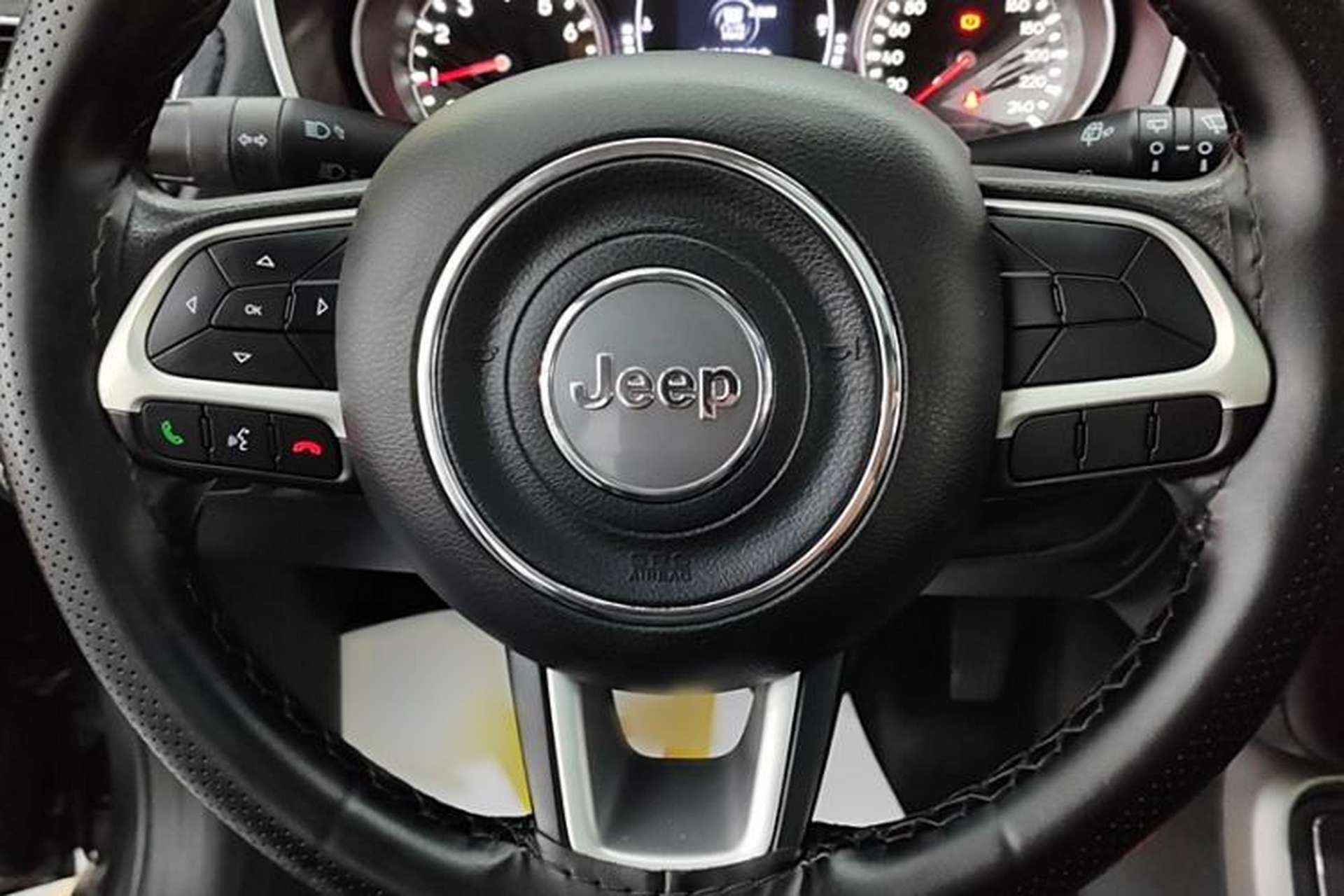 Used Jeep Compass 2020 220T Automatic Leading Edition Interior 2