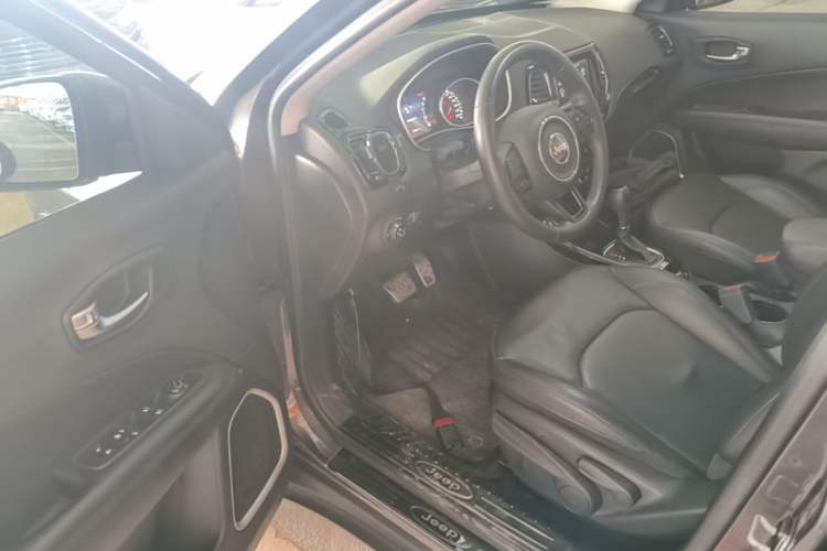 Used Jeep Compass 2020 220T Automatic Night Eagle Edition Driver Seat