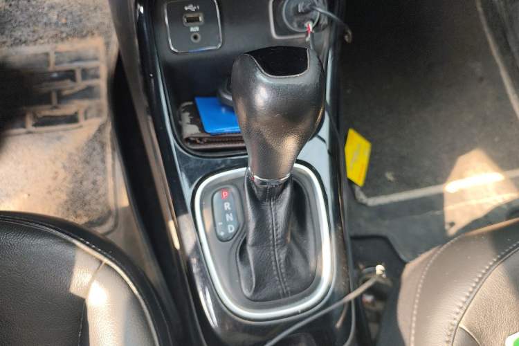 Used Jeep Compass 2020 220T Automatic Night Eagle Edition Gear Lever