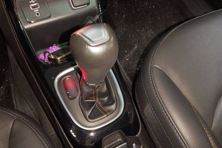 Used Jeep Compass 2020 220T Automatic Elite Edition Gear Lever