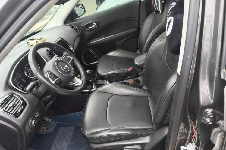 Used Jeep Compass 2020 220T Automatic Elite Edition Left Front Seat